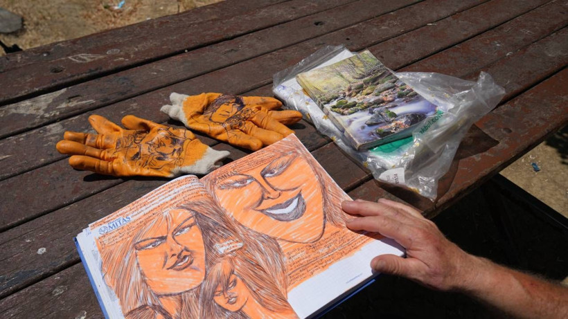 Böyle Yetenek Kimsede Yok! Güneşi Adeta Kalem Gibi Kullanıyor... Temizlik İşçisi Eserleriyle Şaşkına Çeviriyor... - Resim: 4