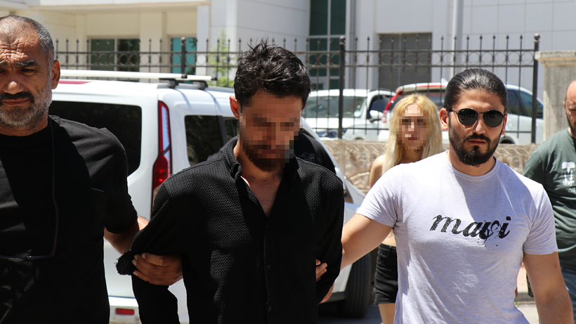 Denizli’de Korkunç Arkadaş Dehşeti! Eve Giren Polisin Kanı Dondu… Biri İtiraf Etti Biri Reddetti - Resim : 1
