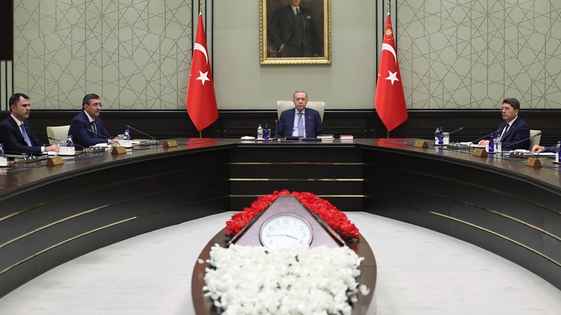 Kabine Toplantısı Başladı! Kritik Gündem Masada - Resim : 4