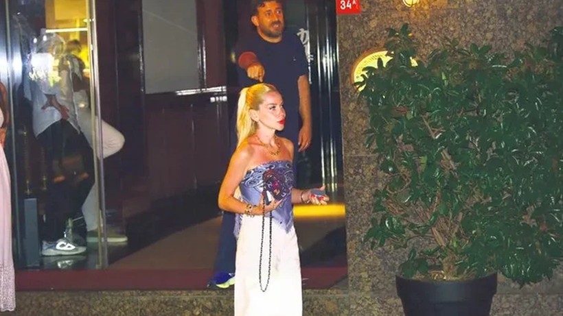 Barış Alper Yılmaz ile Görüntülenmişti, Sessizliğini Bozdu! Sosyal Medya Yıkıldı - Resim : 3