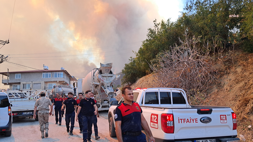 Felaketi Yaşayan Hatay’da Acı Sözler: 'Herkes Depremden Çıkmış Yeni Kendine Geliyordu, Her Şey Tekrardan Bitti' - Resim : 1