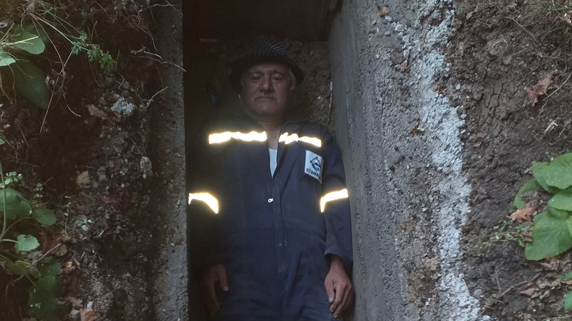 Kendi Elleriyle Kendi Mezarını Kazdı! Sebebini Duyan Dalga Geçiyor - Resim : 1