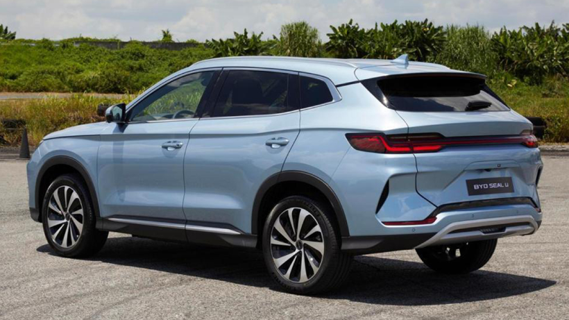 Türkiye'de Yılın Otomobili Seçilmişti! BYD 765 Bin Lira Birden Zam Yaptı, Piyasada Yer Yerinden Oynadı - Resim: 2