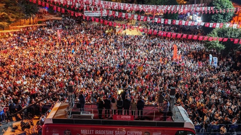 CHP Lideri Özgür Özel'den Amasya'da Erken Seçim Çağrısı - Resim : 1