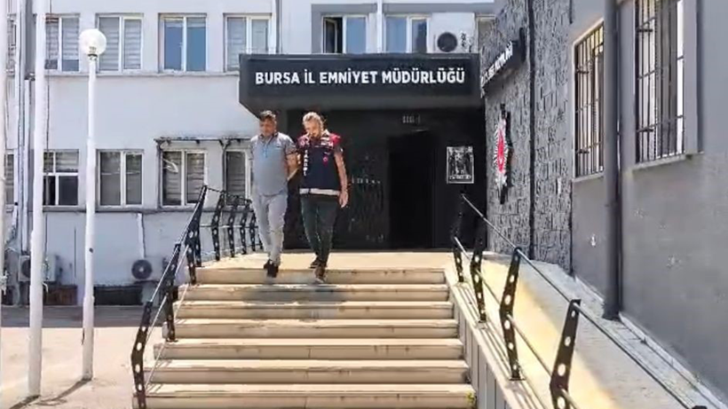 Hem Kaymakam Hem Müftü Hem de Vali Yardımcısı... Böyle Dolandırıcı Görülmedi! Öyle Bir Yöntem Bulmuş ki - Resim : 2