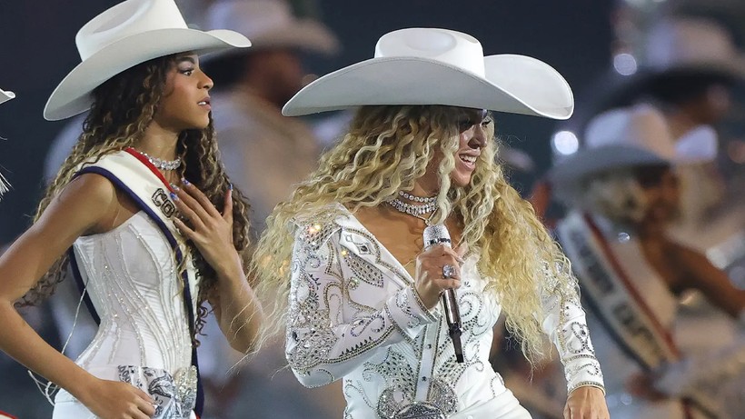 Dünyaca Ünlü Şarkıcı Beyonce’nin Kariyerini Bitirecek Skandal! Dünyası Başına Yıkıldı - Resim : 2