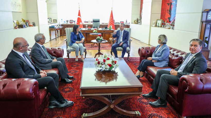 DEM Parti'den Özel'i Ziyaret Sonrası İlk Açıklama - Resim : 2