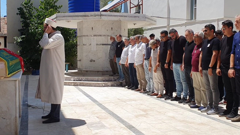 Evinde Ölü Bulunan Spiker Esen Gök’e Acı Veda! Aydın'da Toprağa Verildi - Resim : 2