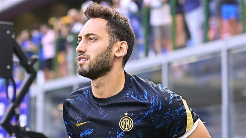Fenerbahçe'ye Hakan Çalhanoğlu Transferinde Şok! Dev Talip Çıktı - Resim: 2