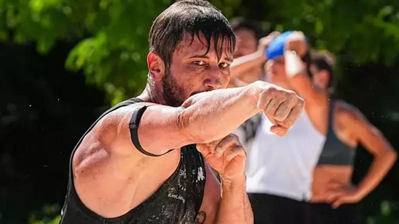 Survivor Şampiyonu Adem Kılıççı’dan Büyük Ters Köşe! Sağ Gösterip Sol Vurdu - Resim : 1