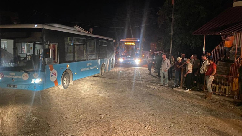 Orman Yangınları Yurdu Sardı! Biri Biterken Diğeri Başlıyor, Alevlerle Amansız Mücadele Gece Gündüz Sürüyor - Resim : 10