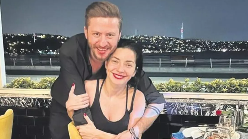 Eski Eşinden Merve Boluğur’a Büyük Şok! Yeni Sevgilisine Evlilik Teklifi Etti, Aşkın Şahidi Jennifer Lopez Oldu - Resim : 2