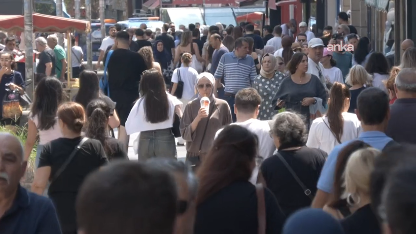 İstanbul'da İsyan Ettiren Geçim Kabusu: ‘Çürük Çarığı Alıp Yemeye Çalışıyoruz’, ‘Üç Kişi Çalışıyoruz, Yine Yetmiyor’ - Resim : 1