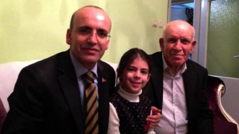 Hazine ve Maliye Bakanı Mehmet Şimşek'in En Acı Günü! Ağabeyi Nazmi Şimşek Vefat Etti - Resim : 1
