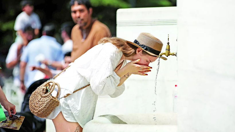 İstanbul Havasının Gizemi Çözüldü! Termometre 29, Hissedilen Neden 40 Derece? Herkes Yanlış Biliyormuş - Resim : 4