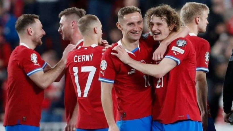 Beşiktaş ve Fenerbahçe'den Tarihi Galibiyet! UEFA Ülke Puanı Sıralaması Güncellendi, Bakın Türkiye Kaçıncı Sıraya Yükseldi? - Resim: 13