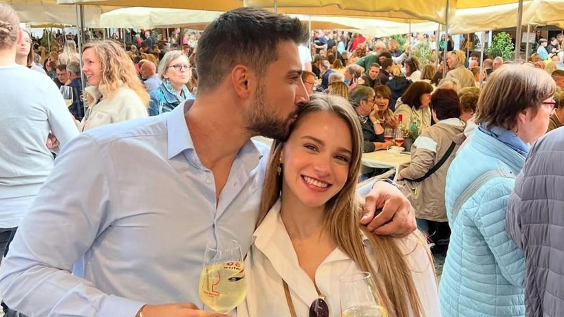 Özlem Çerçioğlu AKP’ye Geçti, Oğlunun Aşkı Gündeme Geldi: Miray Daner’e Sosyal Medyada Yorum Yağdı - Resim : 1