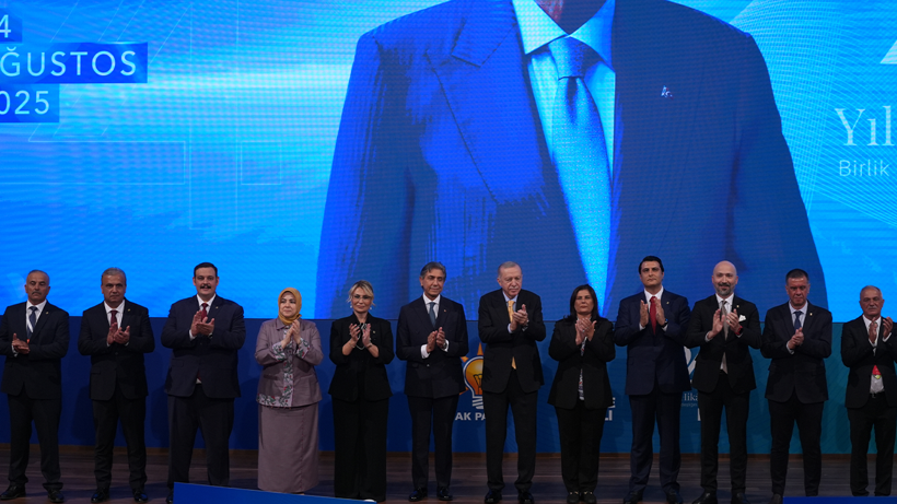 Aydın’da Gündem Olan Pankart! 'Çerçioğlu' İsyanı Sokağa İndi: ‘344.003 Kez Haram Olsun’ - Resim : 4