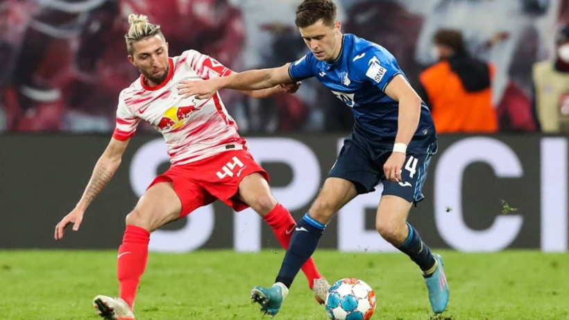 Fenerbahçe'den Orta Sahaya Bomba Takviye! Jose Mourinho 12 Milyon Euroluk Orta Sahayı Kaptı: Hayırlı Uğurlu Olsun - Resim: 1