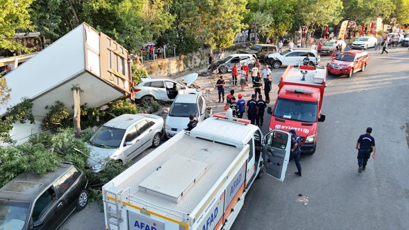 Nevşehir'de Korkunç Kaza! 10 Aracı Biçip Sulama Kanalına Uçtu - Resim : 1