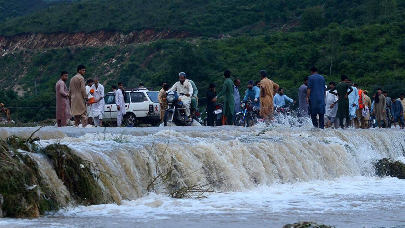 O ülkede Taş Üstünde Taş Kalmadı! Muson Yağmurlarında Can kaybı 700'ü Aştı - Resim : 3