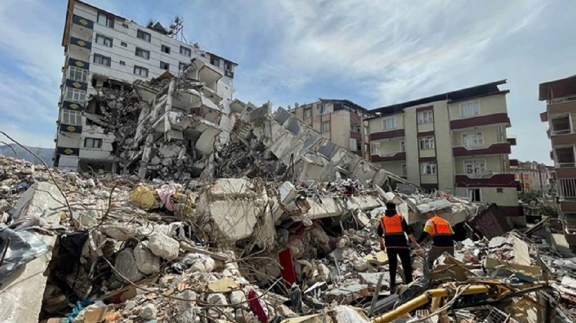 Sındırgı ve İstanbul Depremini Bilmişti: Şener Üşümezsoy Riskli Fay Hattına Dikkat Çekip Uyardı: Yakın Tarihte Büyük Bir Deprem Yaşanacak! - Resim: 5