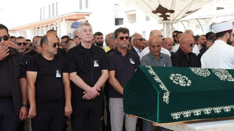 Metin Şentürk'ten Kardeşine Son Veda! Bayram Şentürk Toğrağa Verildi - Resim : 1