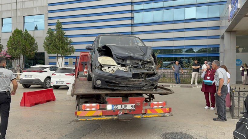 Samsun’da Engelli Sürücü, Hurdaya Dönen Araçla Çekici Üzerinde Doktor Randevusuna Gitti - Resim : 1