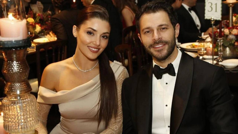 Hande Erçel-Hakan Sabancı Çiftiyle İlgili Bomba İddia... Anne Vetosu! Meğer Tek Sözüyle Silmiş - Resim: 1