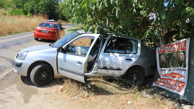 Tokat’ta Feci Kaza! Hamile Anne Bebeğini Kaybetti, Kızıyla Yaşam Savaşı Veriyor - Resim : 1