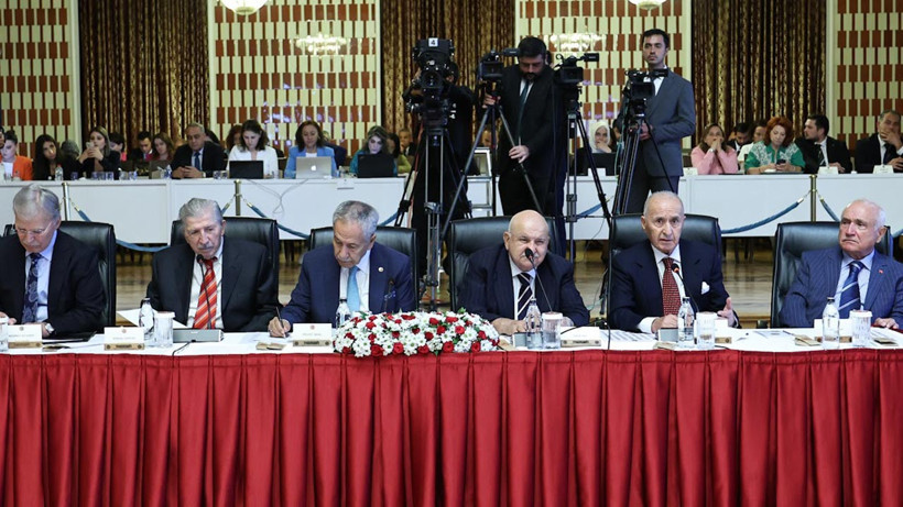 Eski MHP’li Meclis Başkanı İzgi'den Sürpriz Öneri: Cumhurbaşkanlığı Sistemine ‘Meclis Ayarı’ Çağrısı - Resim : 1