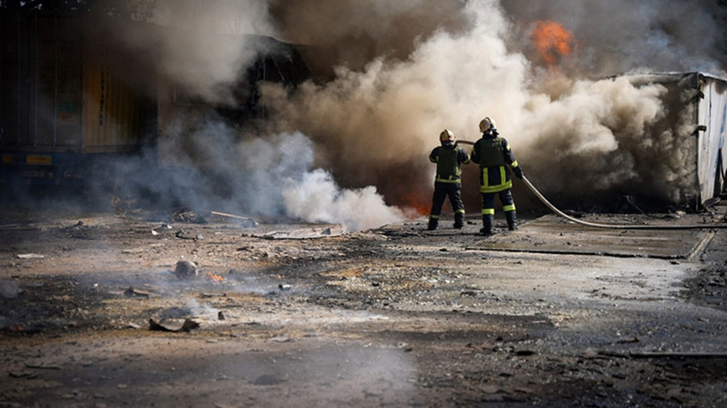 Rusya'dan Ukrayna'ya Saldırı! Odesa Yanıyor - Resim : 1