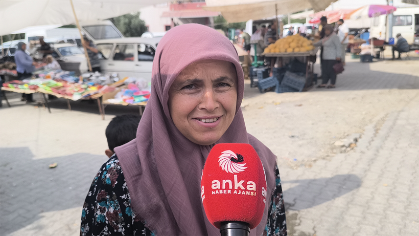 Pazarda Esnaf da Emekli de Dertli! Her Şey Ateş Pahası: ‘80 Liraya Meyve mi Olur? Elmanın Tadına Bile Bakamıyoruz’ - Resim : 2