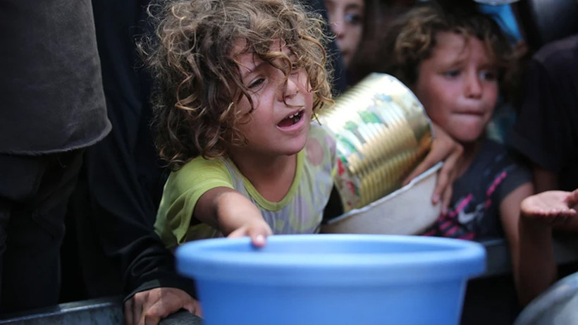 Gazze'de Kıtlıkta Yaşam Savaşı... Can Kaybı Yine Arttı - Resim : 1