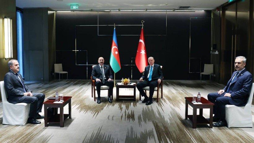 Cumhurbaşkanı Erdoğan'dan Kritik Temaslar: Önce Aliyev, Sonra Paşinyan'la Görüştü - Resim : 3