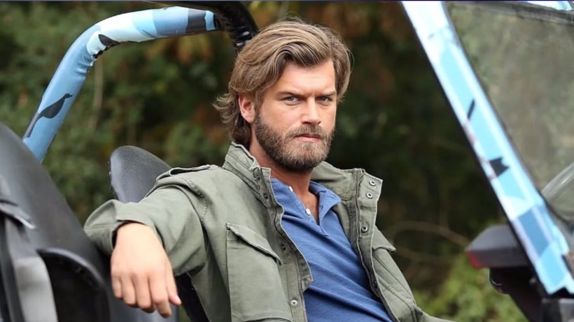 Kıvanç Tatlıtuğ ‘Dublör’ Sessizliğini Bozdu! Sahneden Medyaya Taşan Aksiyon… Tek Sözüyle Herkesi Susturdu - Resim : 4