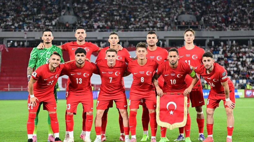 Ay Yıldız Bir Esti Tam Esti! Spor Yorumcuları Türkiye'nin Gürcistan Zaferinin Kritik Noktasını Açıkladı: ‘Montella Küllerinden Doğan Yeni Bir Takım Yarattı’ - Resim: 3