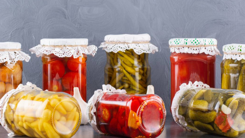 Turşu Hazırlığı Yaparken Dikkat! Kavanozları Ters Çevirmek Hayati Risk Barındırıyor: Uzmanlar Uyardı - Resim : 1