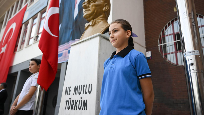 Yeni Eğitim Öğretim Yılı Başladı: 18 Milyon Öğrenci İçin İlk Ders Zili Çaldı - Resim : 1