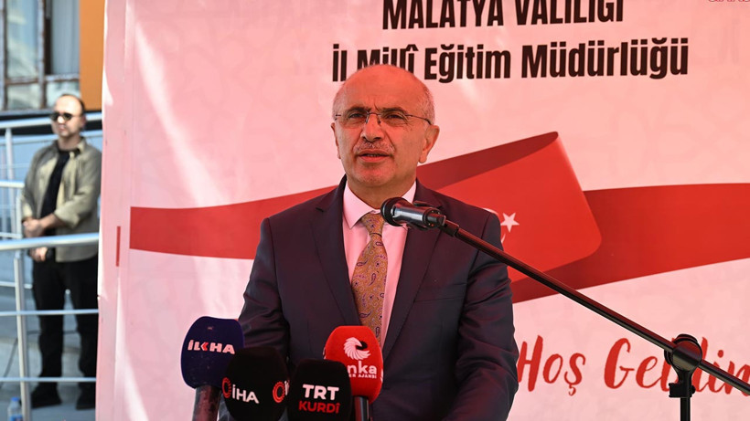 Eğitim Yılı Siyasetle Açıldı! İlk Zil Çaldı, İlk Konuşmayı AKP’li Başkan Yaptı - Resim : 2