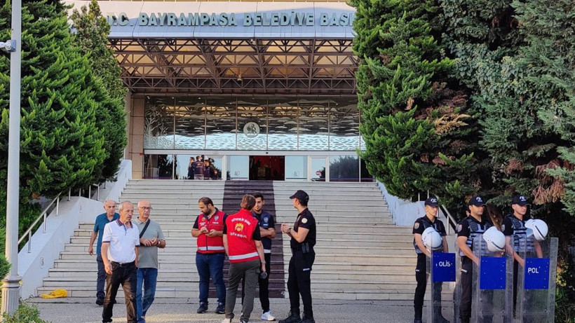 Bayrampaşa Belediyesi'ne Operasyon: Belediye Başkanı Hasan Mutlu Gözaltına Alındı - Resim : 1