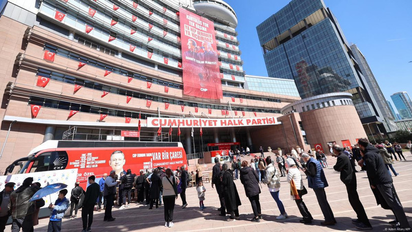 Kurultay Davası Öncesi Kritik Hamle: CHP, Genel Merkezde 'Direniş' Başlatıyor - Resim : 2