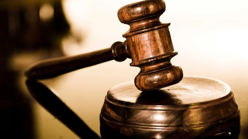 Çin'de Bir Kadın İşçi Sadece Bir Dakika İçin İşten Atıldı, Mahkemeden Emsal Karar Çıktı: Tazminat Ödenecek - Resim : 1