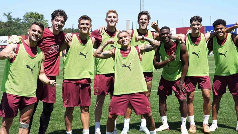 Victor Osimhen'den Beklenen Haber Geldi! Eintracht Frankfurt Maçında Forma Giyecek Mi? Canlı Yayında Açıkladı - Resim: 1