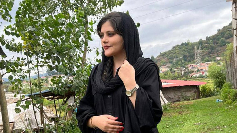 Kadın Mücadelesinin Işığı Mahsa Amini'nin Ardından Geçen 3 Yıl... - Resim : 1