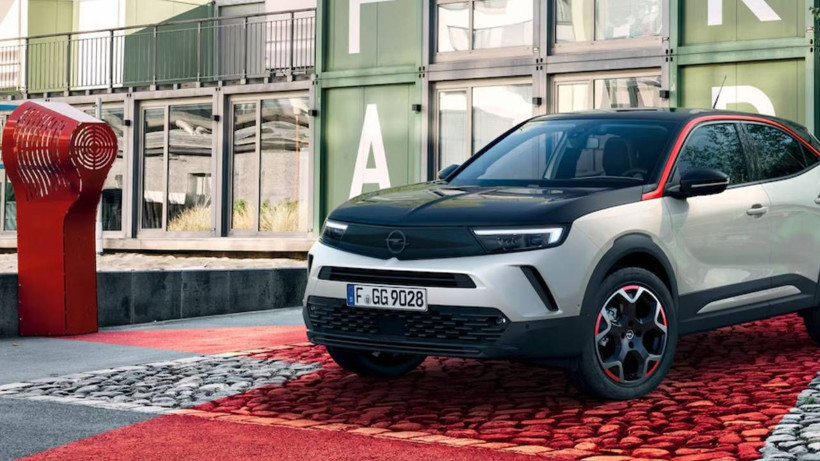 Dünyanın En Çirkin Arabası! Görenler Yolunu Değiştiriyor, 100 Üzerinden 7 Puan Aldı: İşte Satışı Dahi Olmayan O Model… - Resim: 8