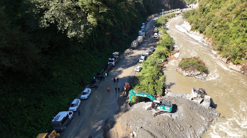 Rize’de 48 Saatte Çifte Felaket! Mahsur Kalan 115 Kişi Helikopterle Kurtarıldı, Bungalovlar Evler Boşaltıldı - Resim : 2