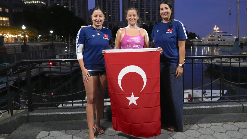 Türk Yüzücülerden '20 Bridges of Manhattan' Parkurunda Zafer! Ece Demir Tarihe Geçti - Resim : 2