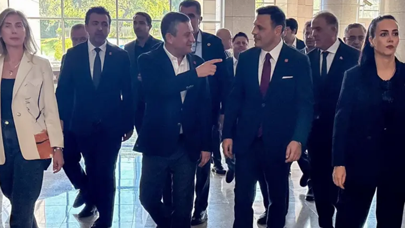CHP İstanbul'da Sandık Başında! Olağanüstü Kongrede Kritik Seçim Günü, Özgür Çelik Yeniden Aday - Resim : 3