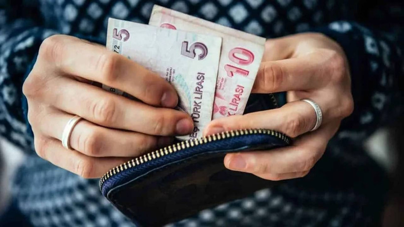 Özgür Erdursun'dan Kritik Uyarı: Emeklilikte Bu Hatayı Yaparsanız 400 Bin Liranız Çöp Oluyor - Resim : 2